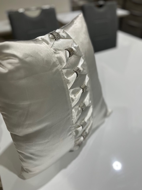 Cushion - Crystal with silk effect stock 2 Ivory - Image 4