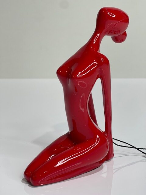 Figurine 2 - Red