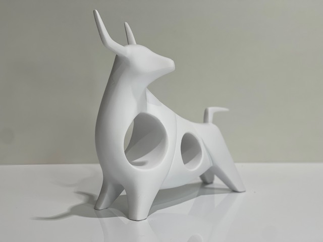 Figurine 5 - Bull 2 - White