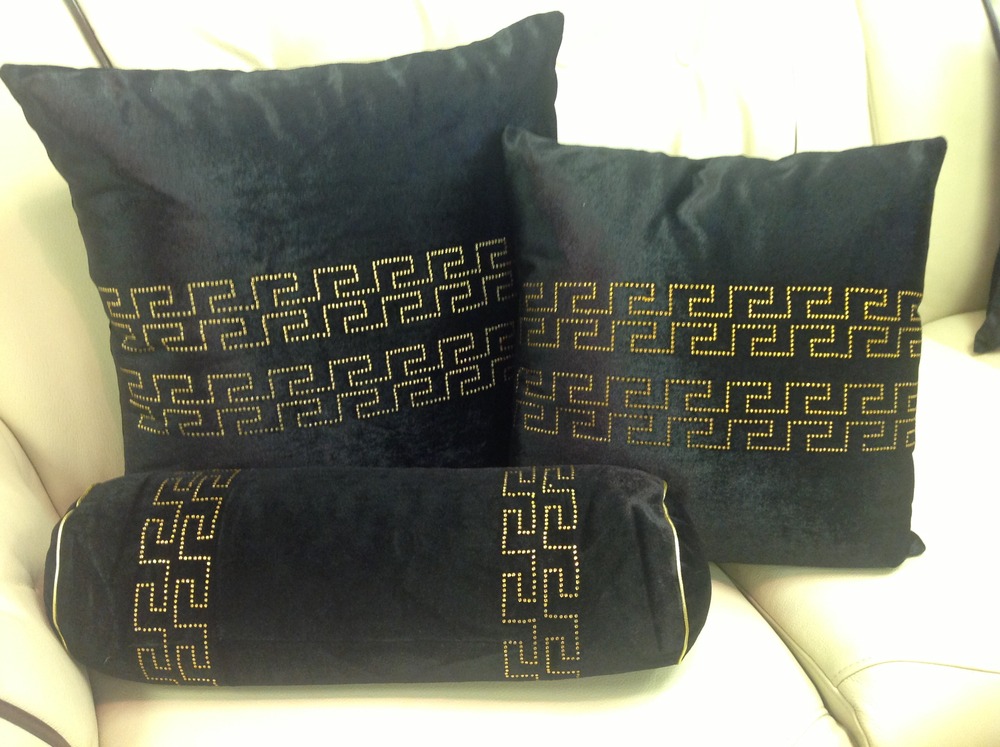 Cushion - Velvet stock 5 Grey & crystal - Image 2